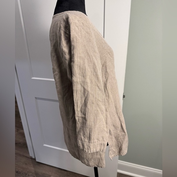 Flax V Pullover - Linen Shirt tan color 3/4 length sleeves - Picture 2 of 7